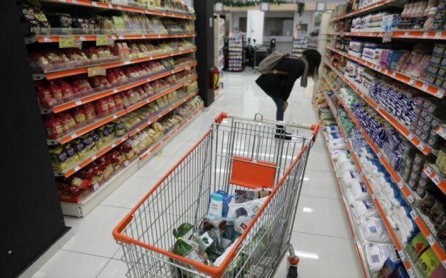 Κορονοϊός: Σε ισχύ από σήμερα νέα μέτρα για τα καταστήματα τροφίμων – Δημοσιεύθηκε το ΦΕΚ