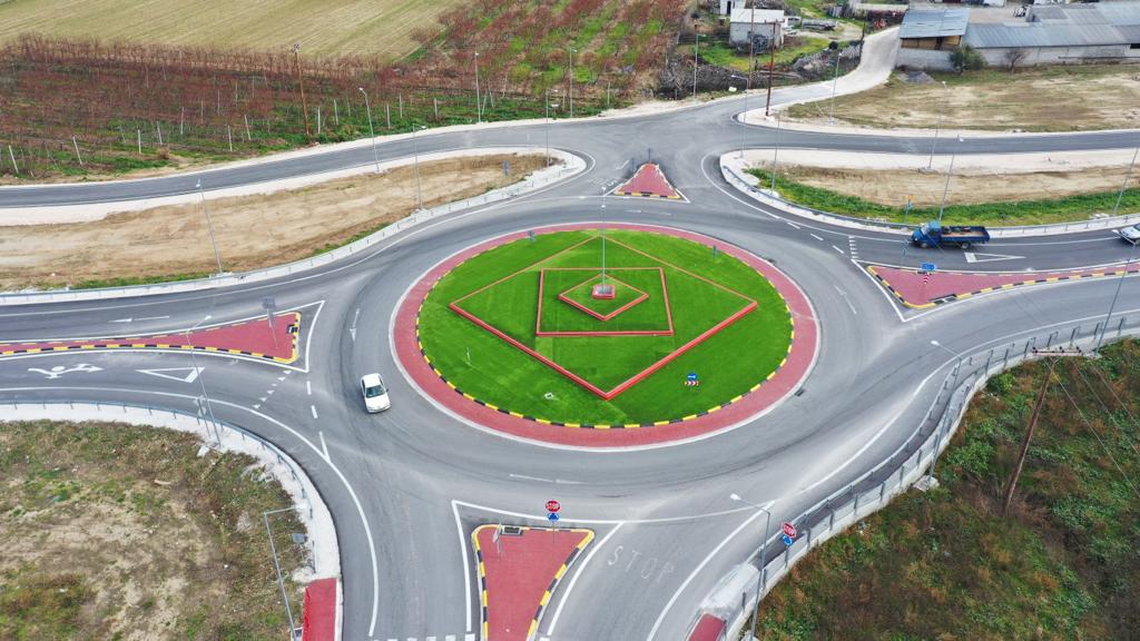 Ολοκληρώθηκε από την Περιφέρεια Θεσσαλίας ο κυκλικός κόμβος στην βορειοανατολική είσοδο του Τυρνάβου