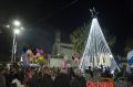 Άναψε το Δέντρο των Χριστουγέννων στην Φαρκαδόνα