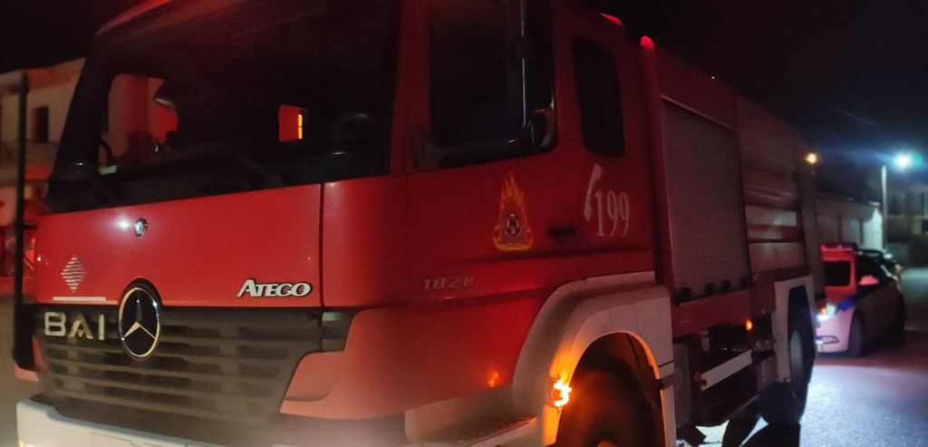 Συναγερμός στην Πυροσβεστική για φωτιά σε καμινάδα στην Οιχαλία