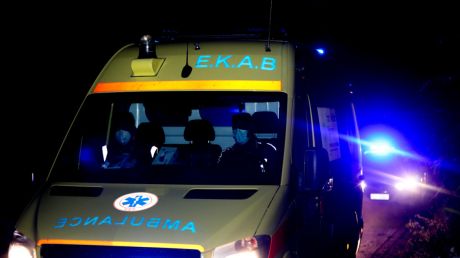 Άγρια συμπλοκή σε μπαρ στο Μουζάκι-Τραυματίστηκε αστυνομικός