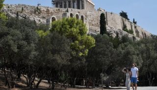  Ο Έλληνας δυσκολεύεται να κάνει τουρισμό, ακόμα και στην πατρίδα του